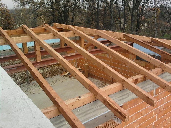Valbový krov